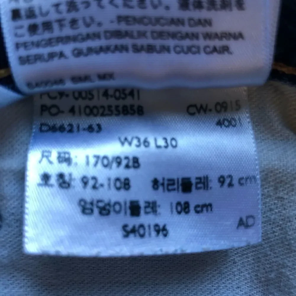 Levi's Mens Jeans slightly faded blue straight leg 36 X 30 - Picture 6 of 6